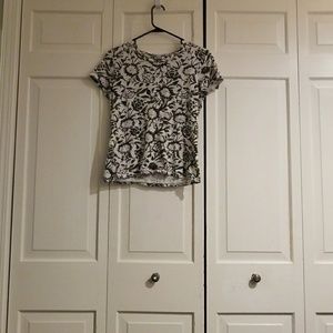 Old Navy Floral Print shirt🌼